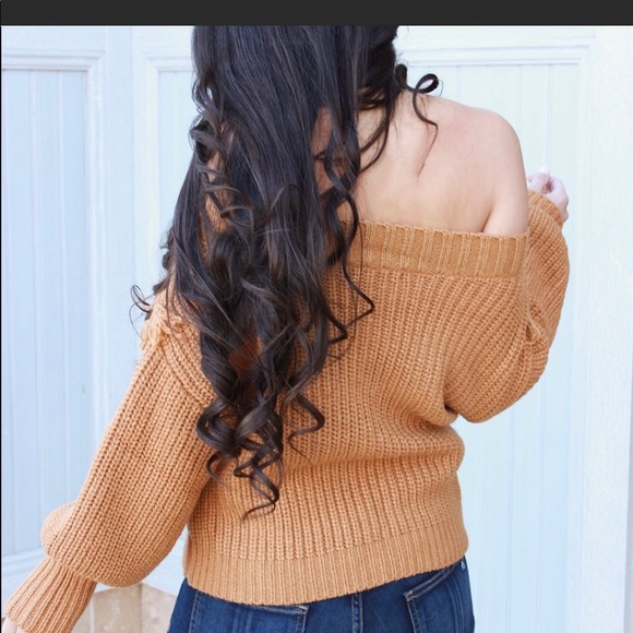 Off the shoulder fringe sweater - Picture 5 of 5